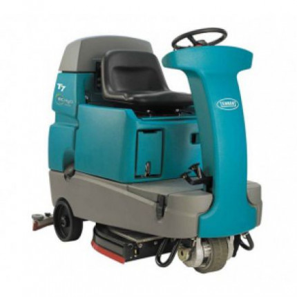 Tennant T7 80D поломоечная машина с сиденьем для оператора